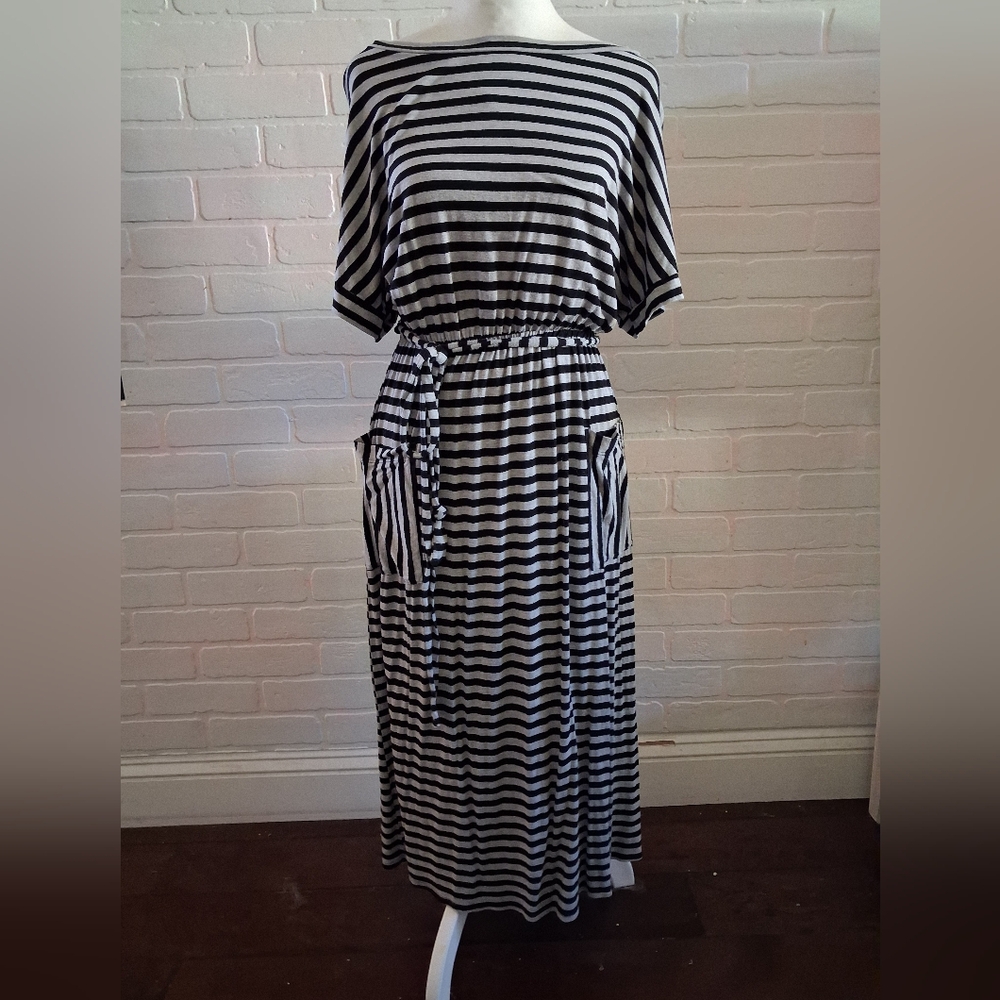 Chris & Carol Jersey Dress With Black and Gray Stripes